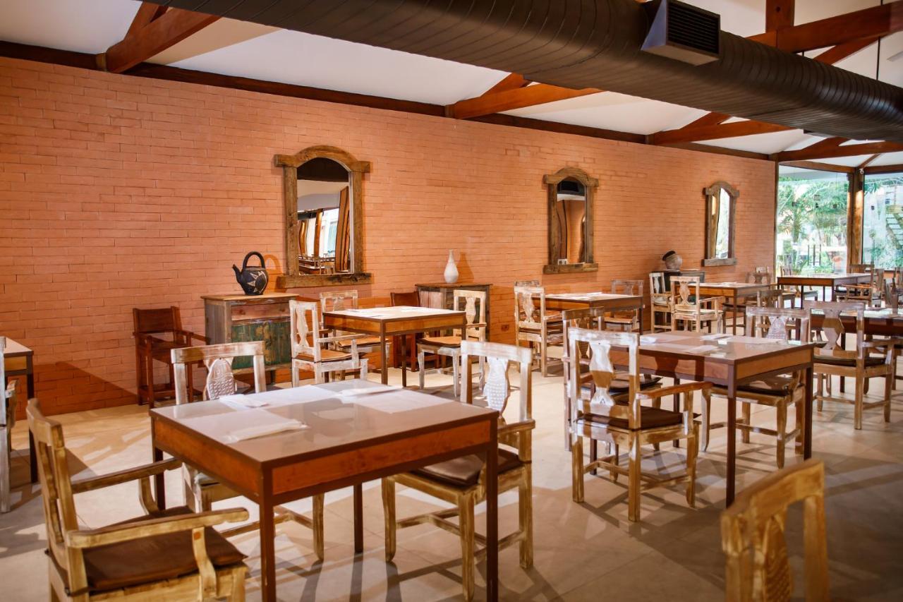 La Torre Resort All Inclusive Порто Сегуро Екстериор снимка The dining room at the restaurant