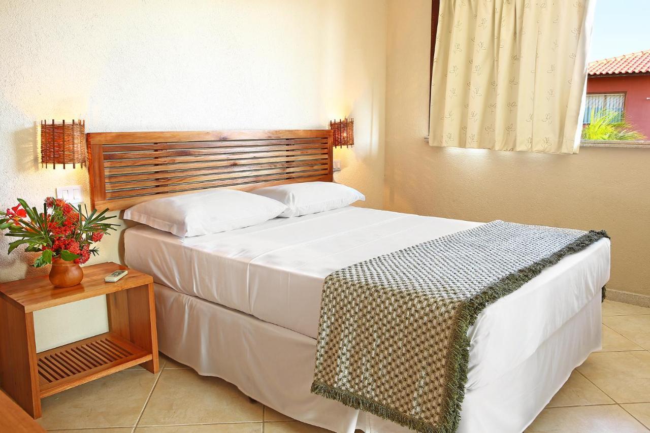 La Torre Resort All Inclusive Порто Сегуро Екстериор снимка A bed with a bedsheet