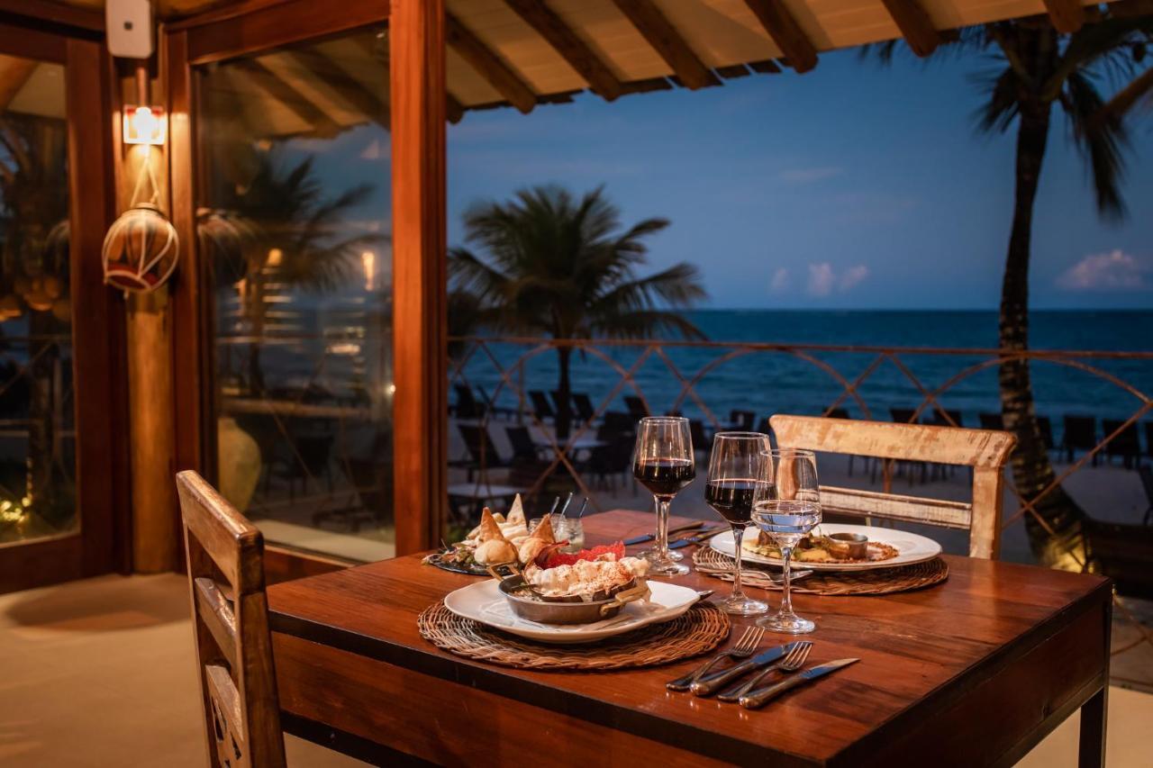La Torre Resort All Inclusive Порто Сегуро Екстериор снимка A restaurant at the resort