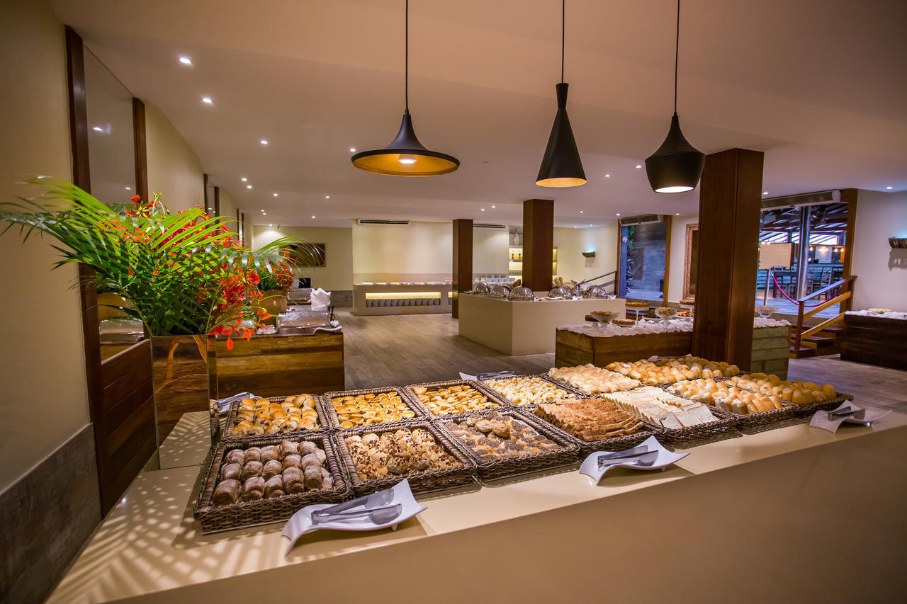 La Torre Resort All Inclusive Порто Сегуро Екстериор снимка The buffet at the hotel